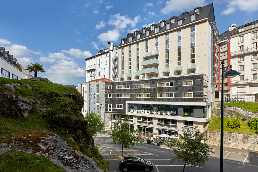 Hotel Astrid Lourdes 4 stars near Grotto