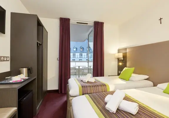  Hotel Astrid Lourdes Superior-Zweibettzimmer mit Balkon