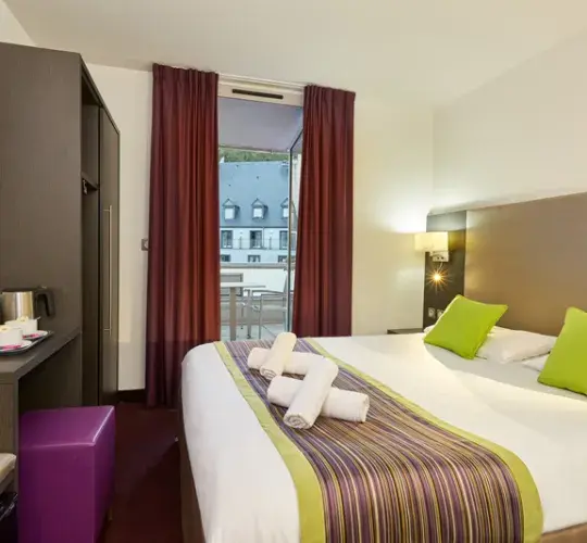  Hotel Astrid Lourdes chambres communicantes 4 personnes