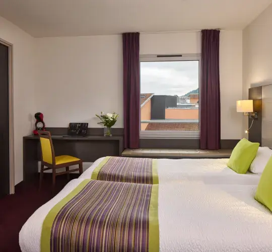  Hotel Astrid Lourdes Chambres Deluxe communicantes 4 personnes