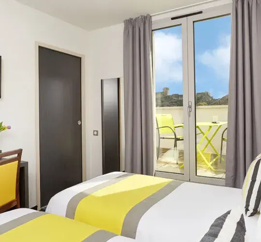  Hotel Astrid Lourdes chambre 2 personnes deluxe