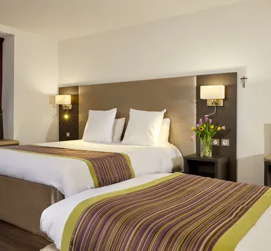  Hotel Astrid Lourdes chambre triple classic