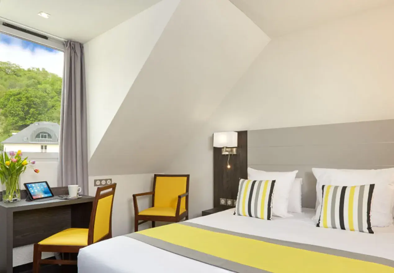  Hotel Astrid Lourdes Chambre familiale lourdes duplex