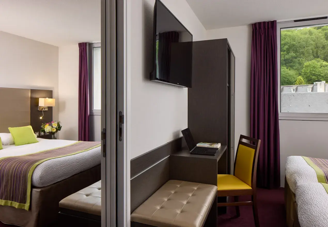  Hotel Astrid Lourdes 2 miteinander verbundene Komfortzimmer für 4 Personen
