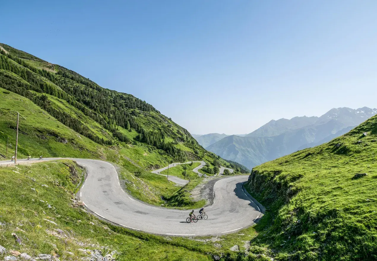  Hotel Astrid Lourdes Hotel Astrid Lourdes 4 Stelle Francia – Cicloturismo Pireinei