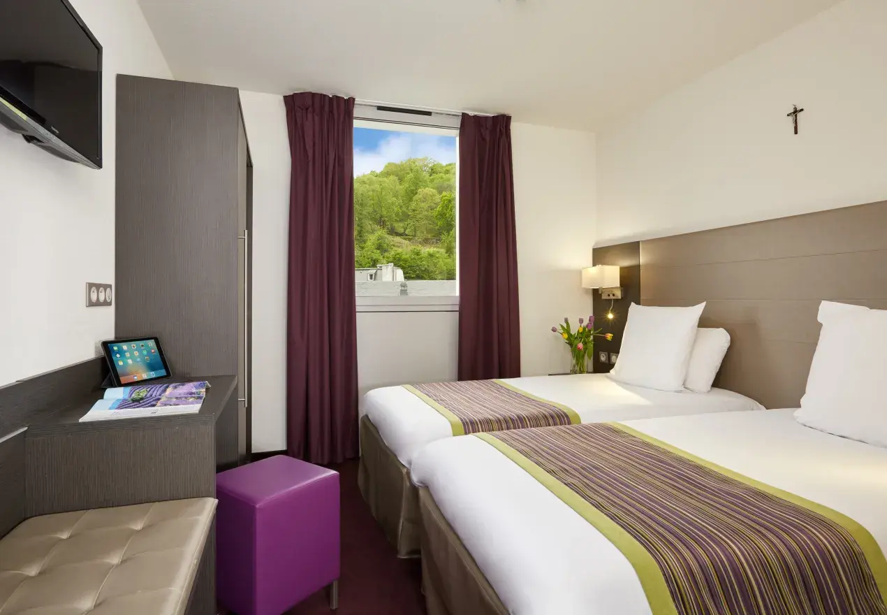  Hotel Astrid Lourdes Chambres hotel Astrid Lourdes proche grotte 4 etoiles