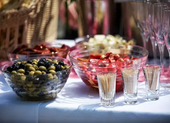 Hotel Astrid Lourdes Buffets pour le midi et le soir