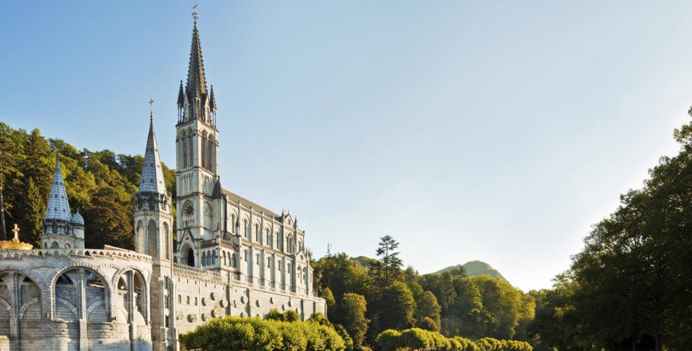 Lourdes in de buurt van het Heiligdom